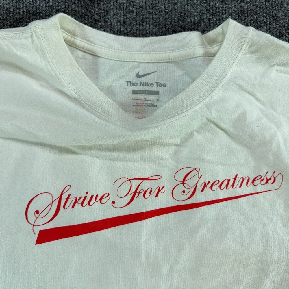 Nike LeBron James Strive For Greatness Long Sleeve Shirt White Mens Lg Loose Fit